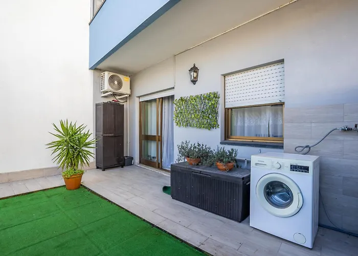 Porto Santa Catarina W/ Terrace By Lovelystay